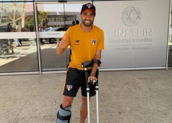 Nas redes sociais, Lucas Moura atualiza quadro de saúde após lesão